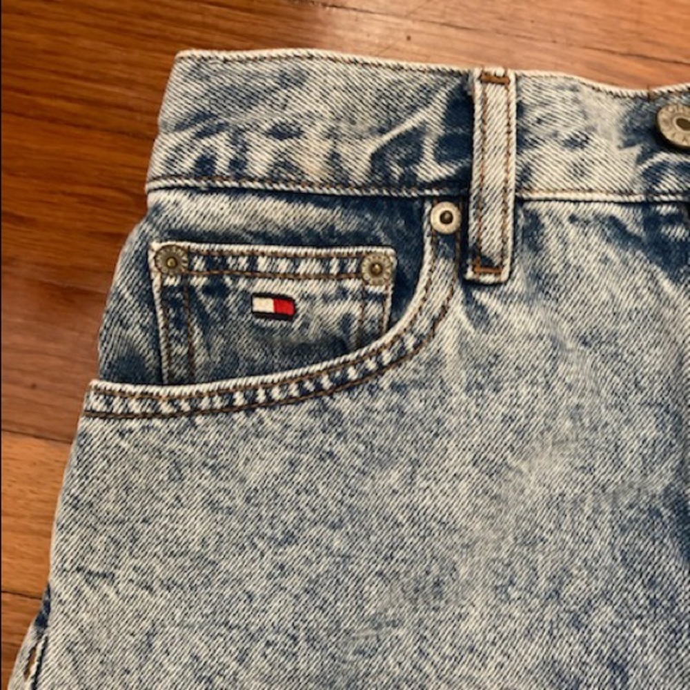 Shorts - Picture 6 of 7